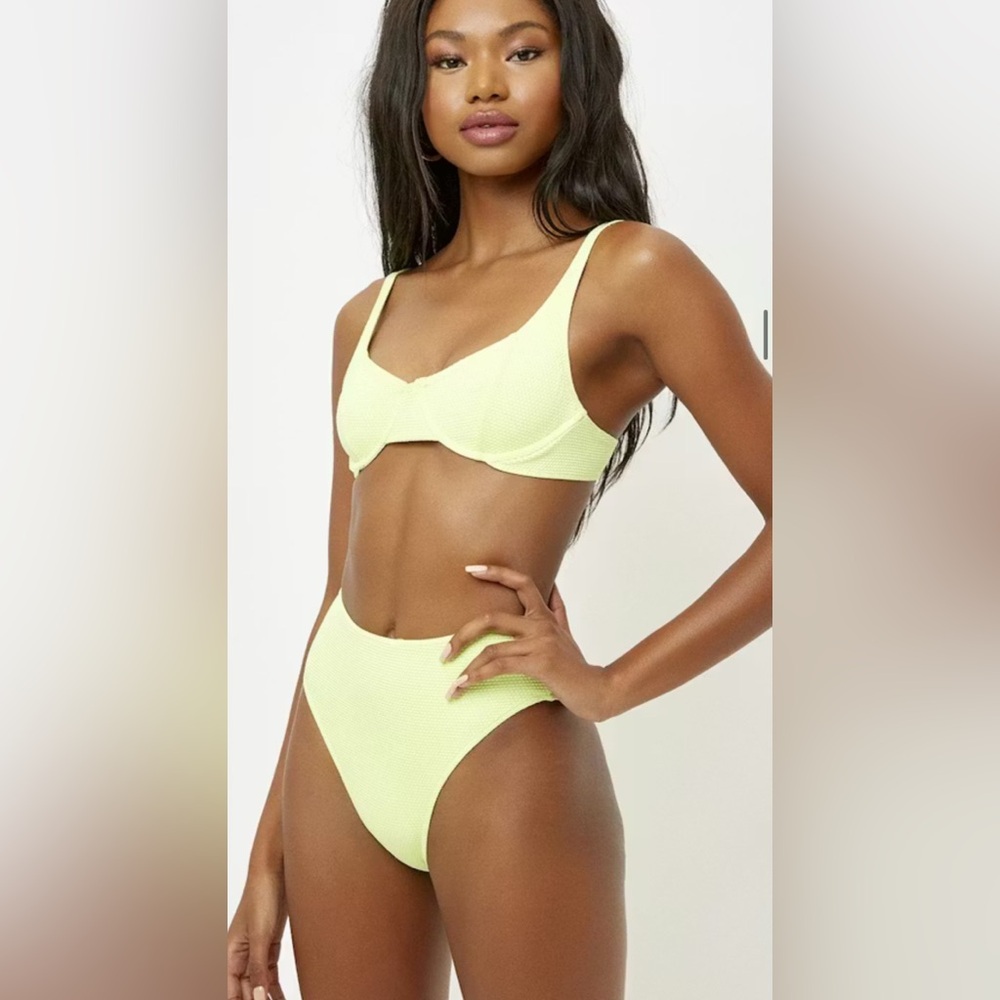 Frankie’s bikini gelato set greenish yellow large top small bottom